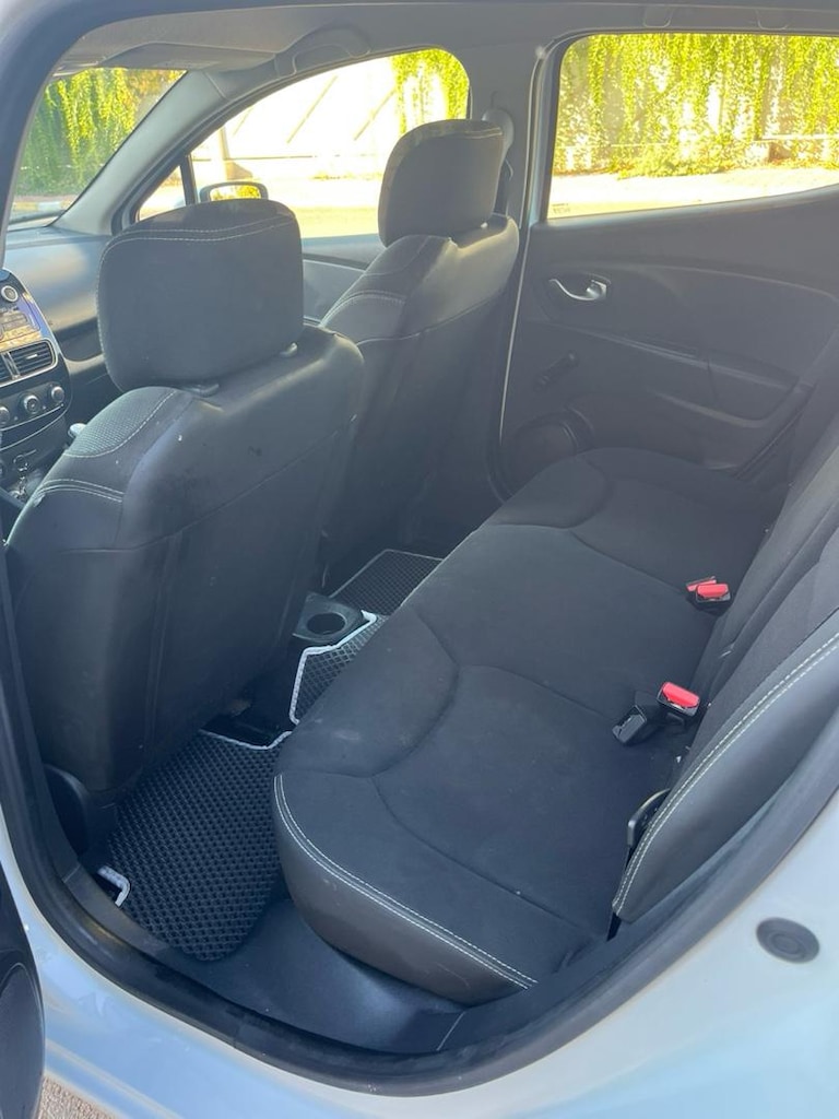 Beyaz Renault Clio - 11