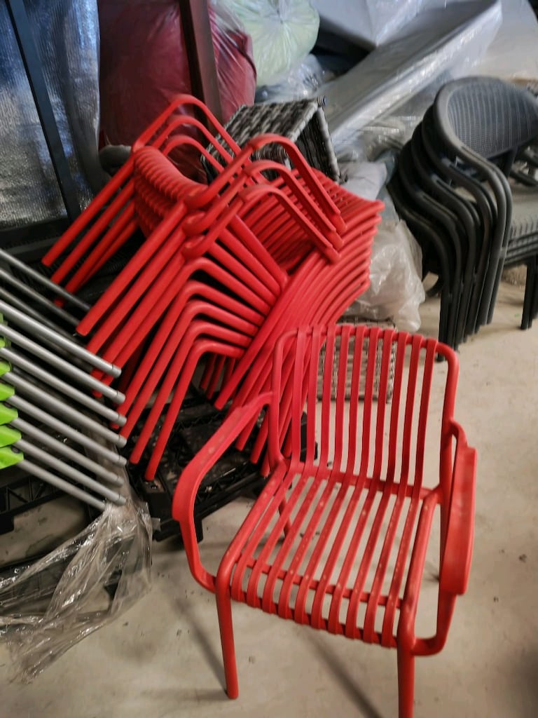 Plastik Sandalye - 2