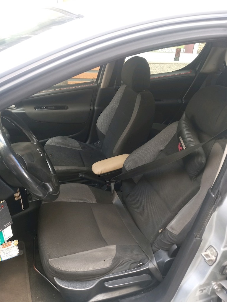 Sahibinden Peugeot 207 1.4 HDI - 6
