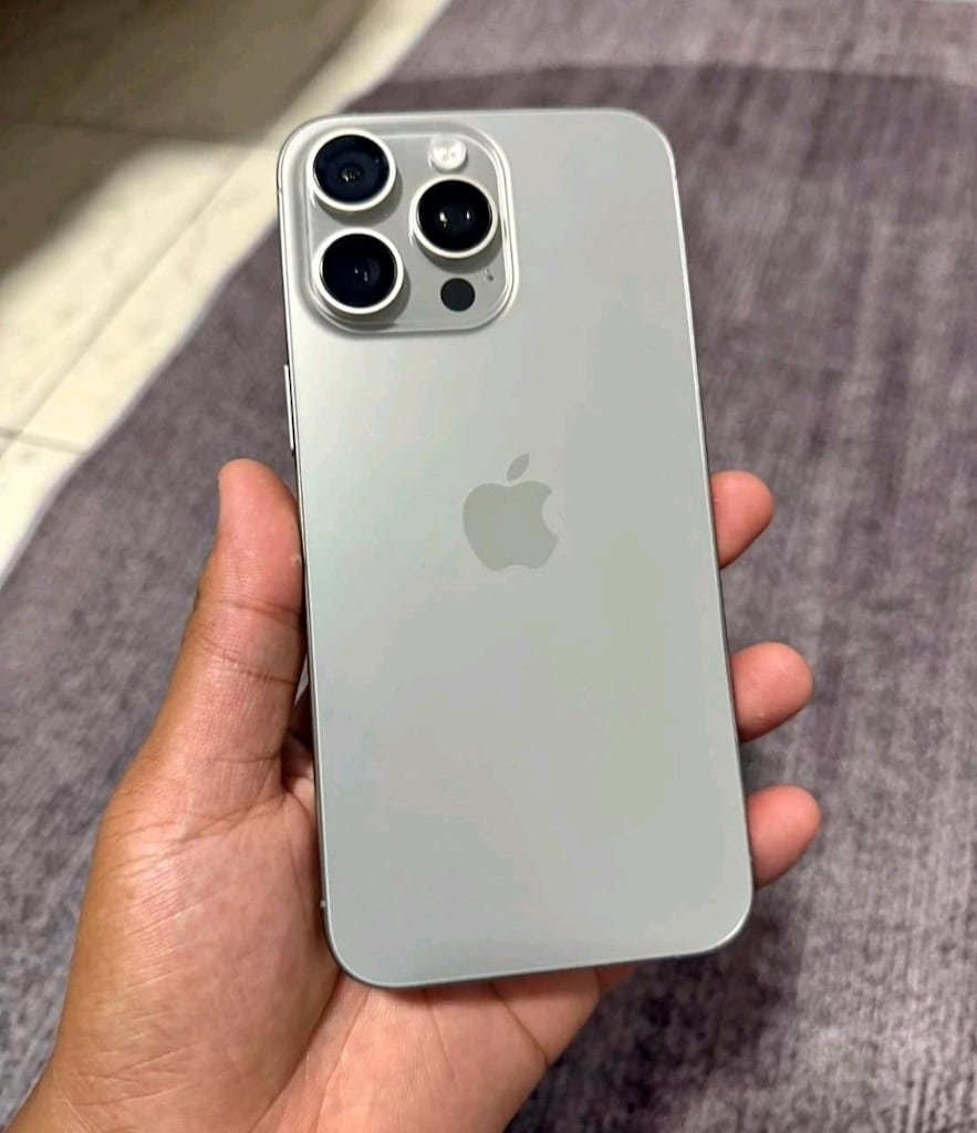 İLK SAHİBİNDEN İPhone 15 PRO MAX