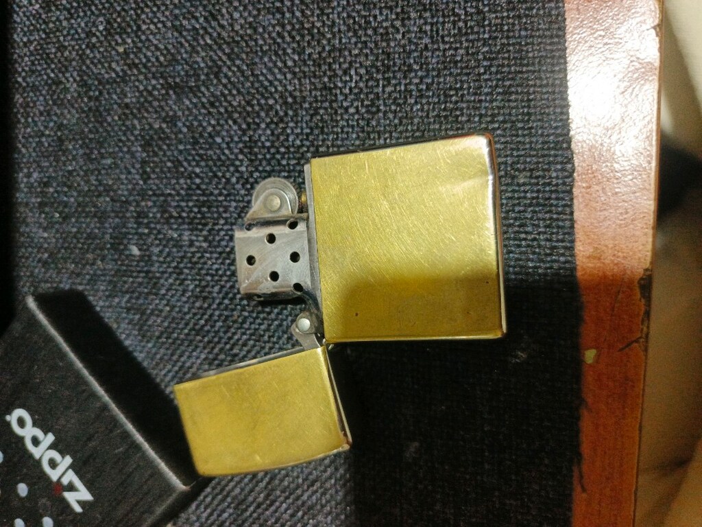 Zippo - 4