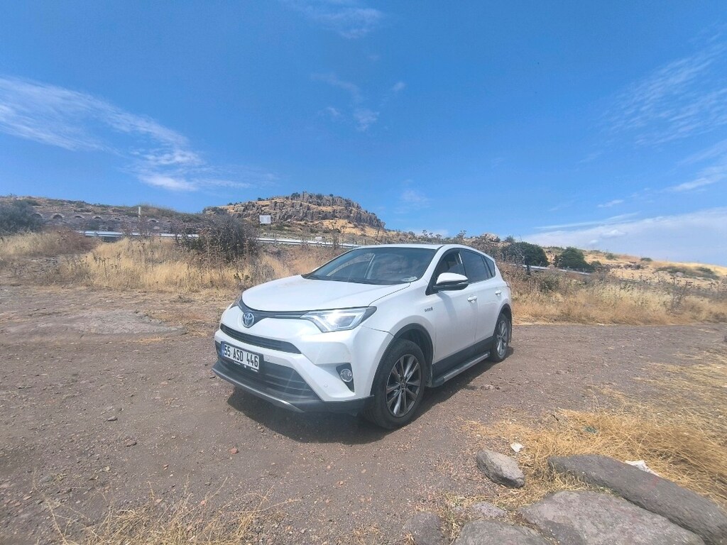 Sahibinden Rav4 Hybrid Otomatik Premium Plus - 5