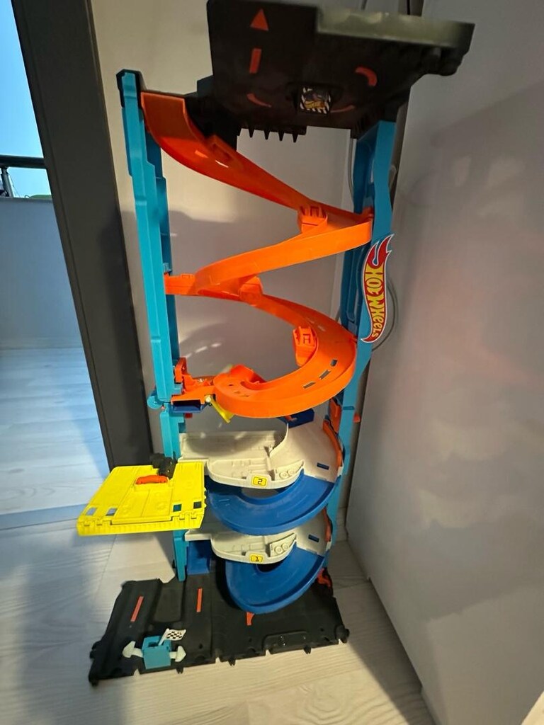 hot wheels heyecanlı yarış kulesi - 3