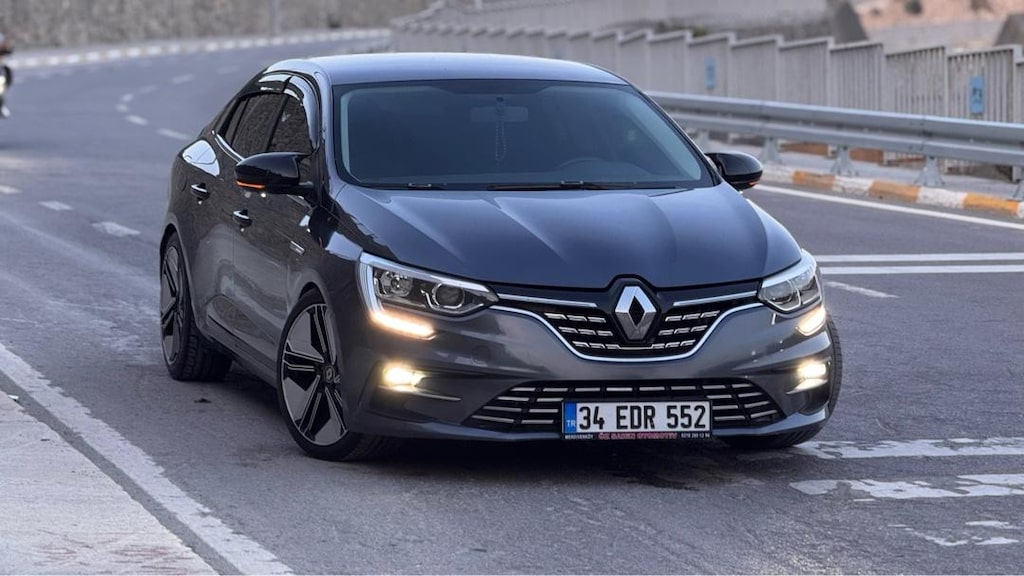 Sahibinden tertemiz değişen siz boyasız Megane 4 - 6