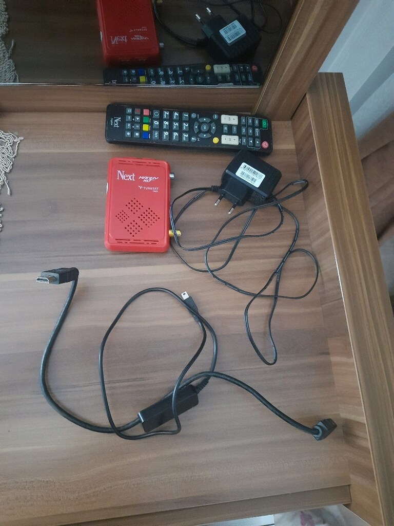 next uydu alıcısı bütün malzemeleri var. - 3
