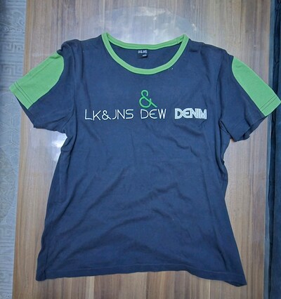KISA KOLLU T-SHIRT LK-JNS MARKA L BEDEN