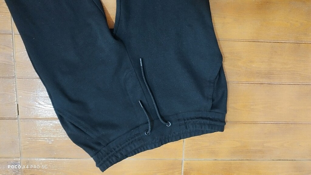 #Zara slim fit likralı eşofman pantolonEni çekilince 46 Boyu 92 ???
