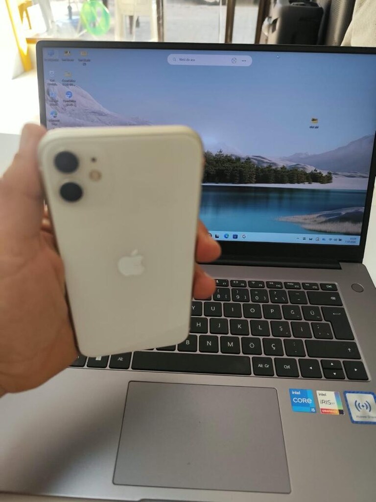 Apple 11 - 2