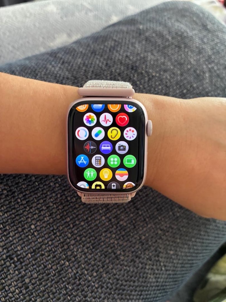 Apple Watch Series 9 GPS + Cellular 45mm - 3