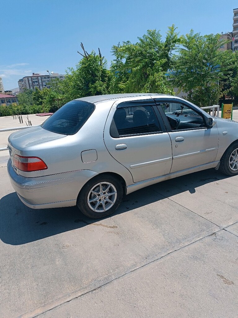 Fiat Albea - 4