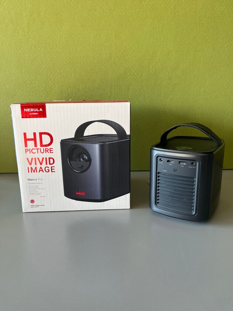 Anker Nebula Mars II Pro Taşınabilir WiFi Kablosuz Projeksiyon - 3