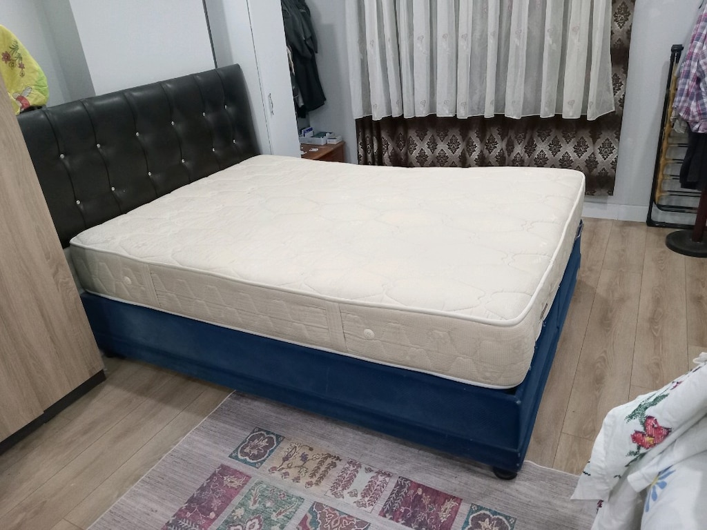 Başlık Fiyatına Çift Kişilik Yatak Seti - 2