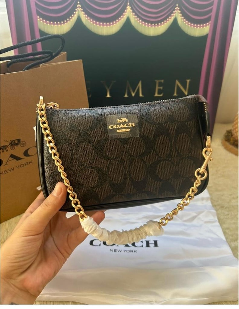 COACH Signature Handbag Nolita 19 - 3