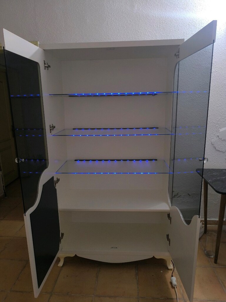 LED Aydınlatmalı Gümüşlük / Cam Vitrin - Temiz - 4