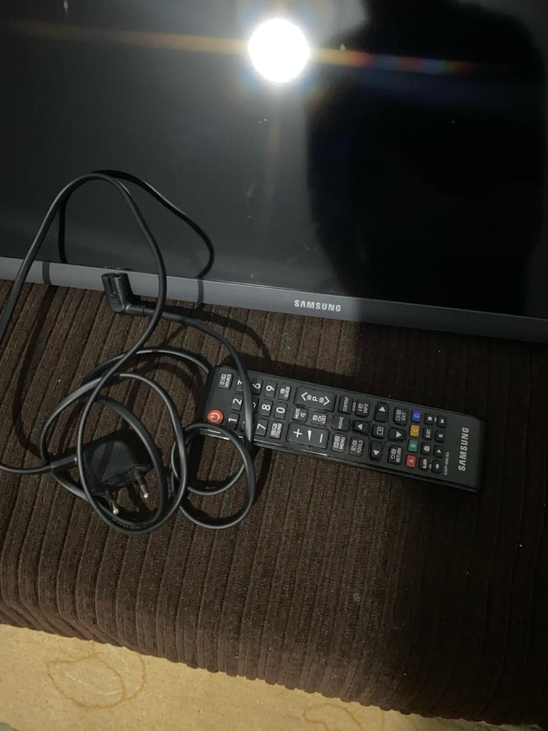 SAMSUNG 40inç - 2