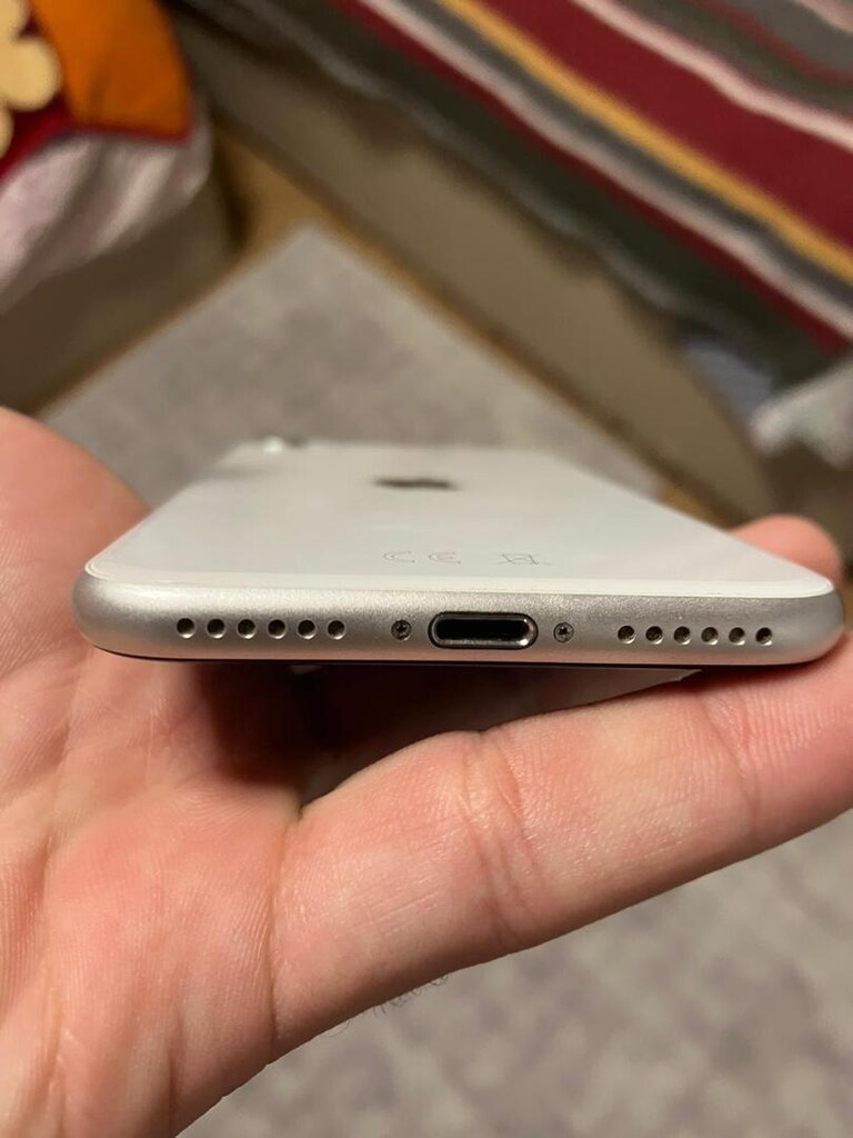 iPhone Se 2.Nesil - 4
