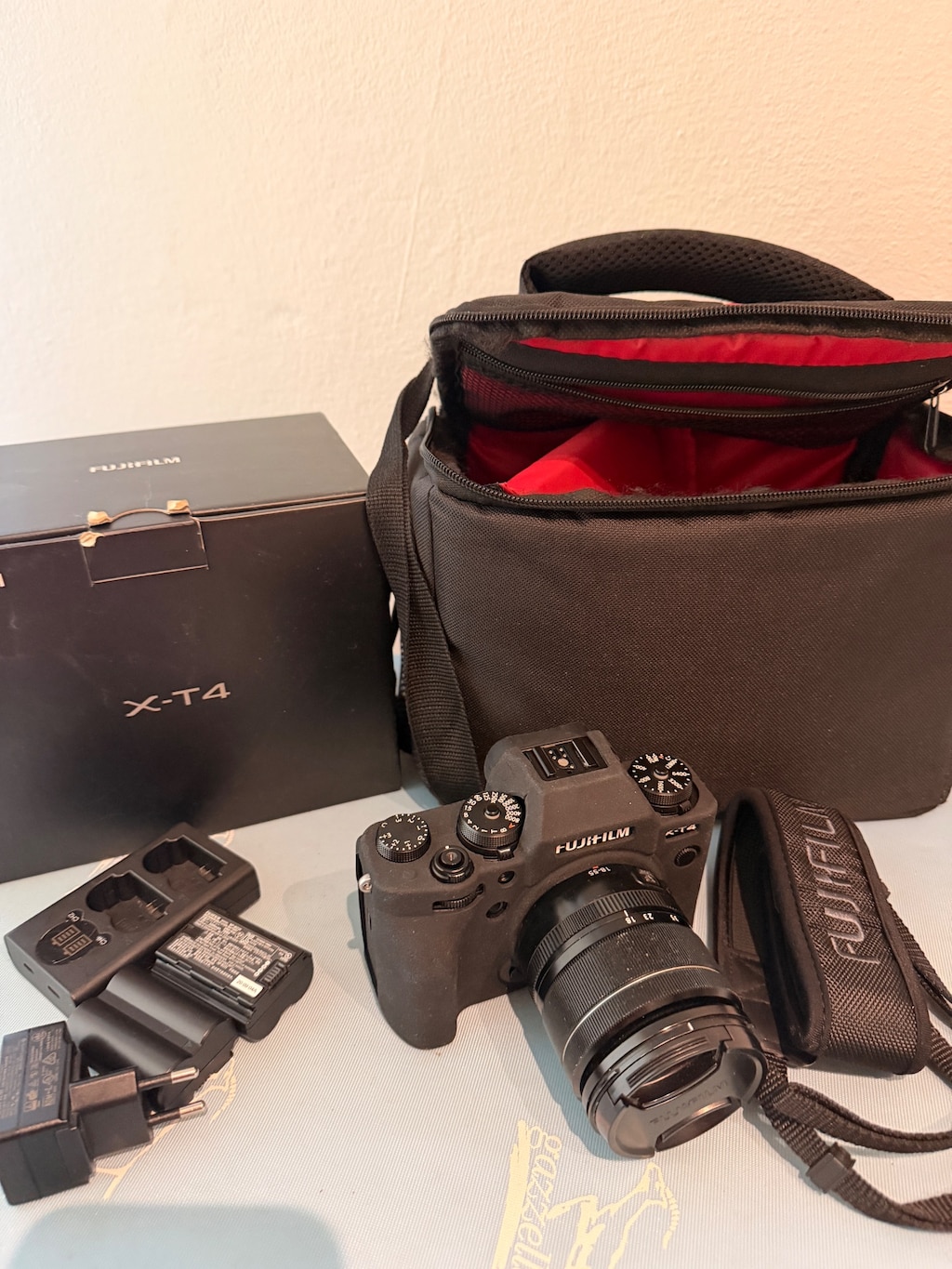 Fujifilm X-T4 +18-55 lens - 2