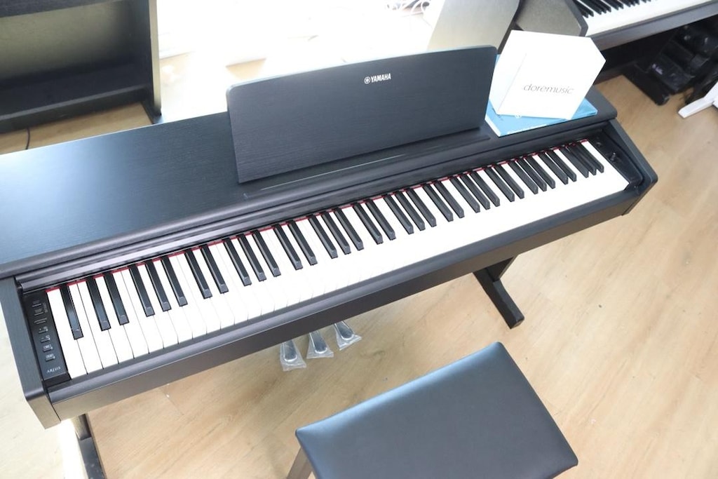 yamaha ydp 145 B teshir garantili dijital piyano tabure kulaklik dahil