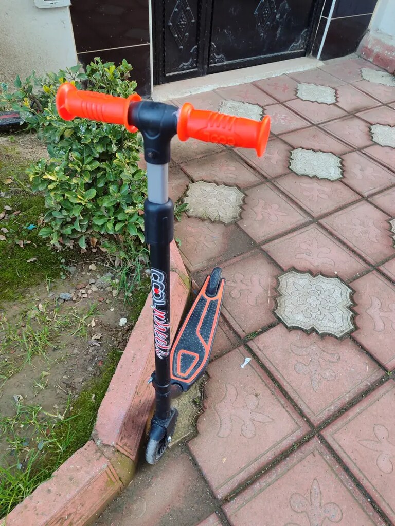 SCOOTER - 2