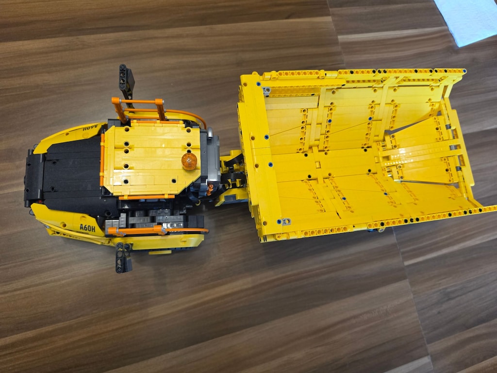 LEGO Technic 42114 6x6 Volvo Mafsallı Kamyon - 4