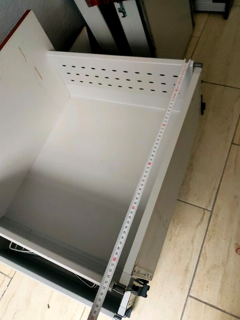 BLUM marka kalkar kapak mekanizması 6 adet ve 5 adet çekmece yine aynı - 3