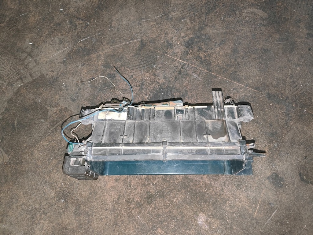 AUDİ 80 B2 MUHTELİF PARÇALAR 1982 - 5
