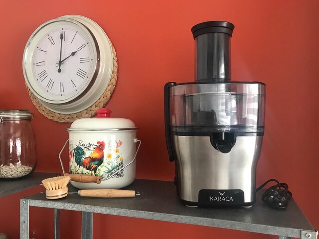 Karaca Maxvit 1501 Katı Meyve Sıkacağı (1500W) - Sıfır Ayarında.