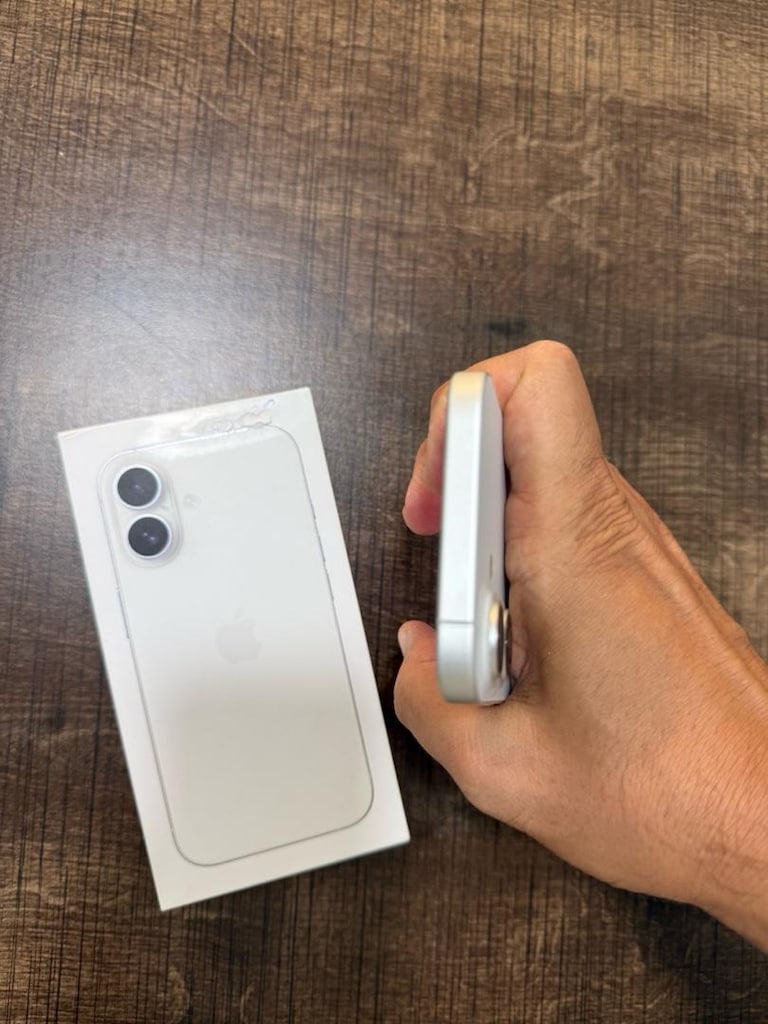 İPHONE 16 BEYAZ 256 GB APPLE TÜRKİYE GARANTİLİ YURTİÇİ FATURALI - 11