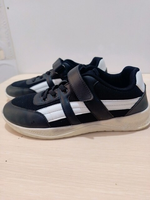 Unisex Sneaker