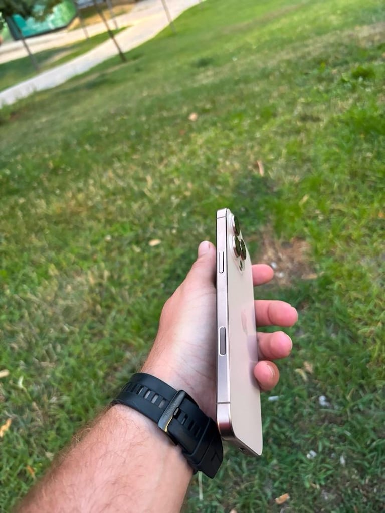 Temiz İPhone 16 Pro Max - 3