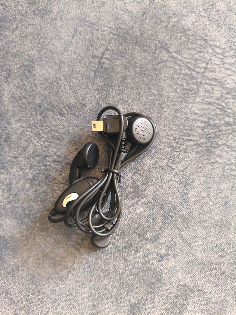 V3 Soketli Telefon Kulaklık - 3