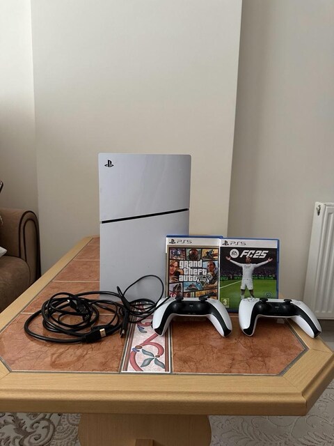 Ps5 Slim+Çift Kol+Fifa26+Fifa25+Gta5+WWE