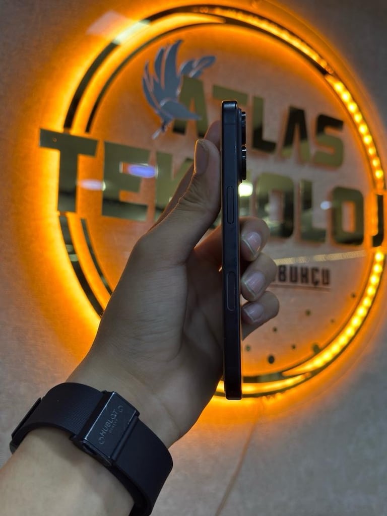DARK ÇİKOLATA İPHONE 16 - 4