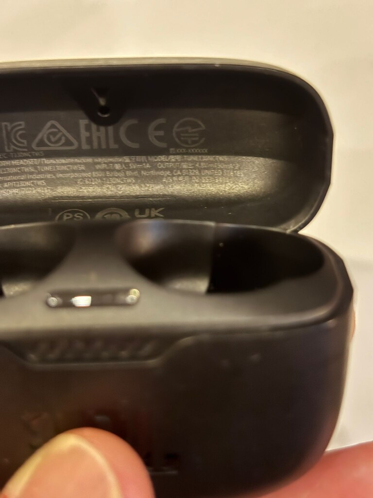 JBL Tune 130NC TWS ANC Kablosuz Kulak İçi Bluetooth Kulaklık Kutusu - 2