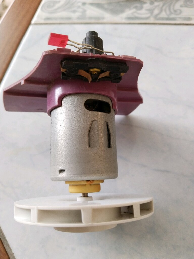 BEKO ŞARJLI SÜPÜRGE MOTORU - 3