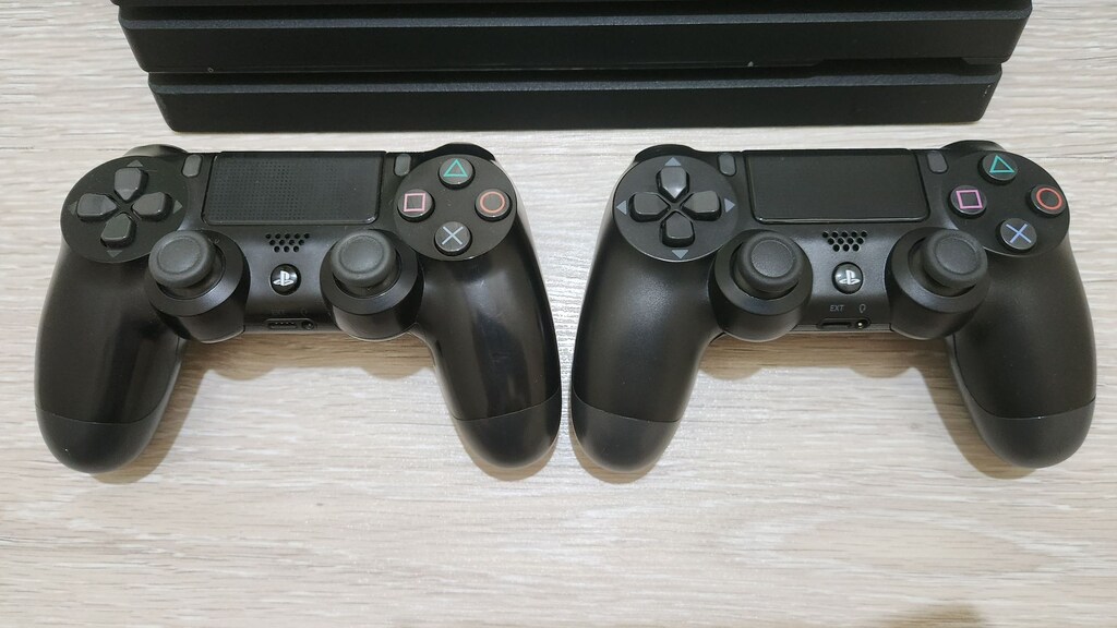 PS4 Pro 1 TB, PES 2017 CD, Çift Kol, Sorunsuz Tertemiz Cihaz - 3