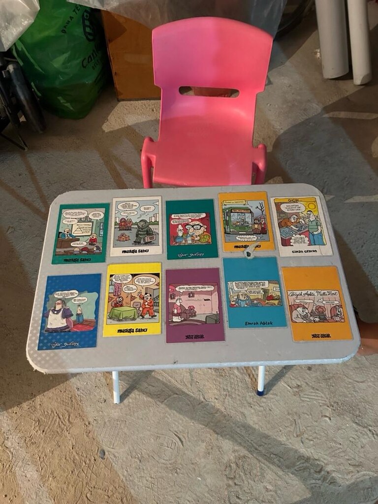 Katlanır Çocuk Etkinlik Masası ve Pembe Sandalye Seti