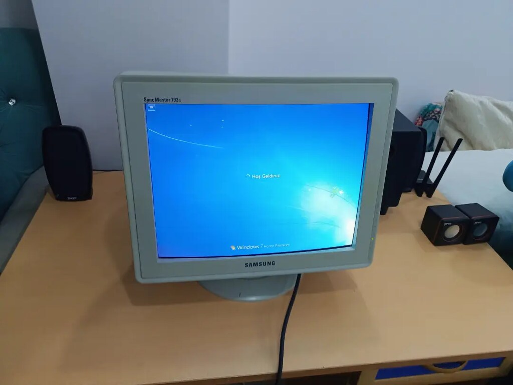 Syncmaster 793s monitör. - 6