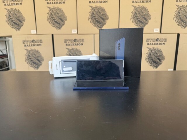 Z FOLD 6 *12 GB RAM *256GB DEPOLAMA *%99 PİL SAĞLIĞI*304 DEVİR SAYISI