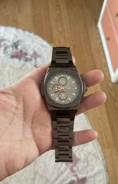 Guess Collection Safir camlı 100 metre su geçirmez özel renk tek fiyat