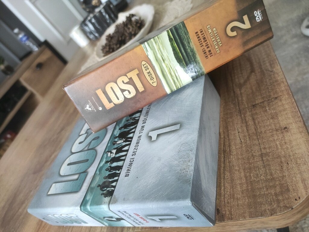 Lost DVD set - 2