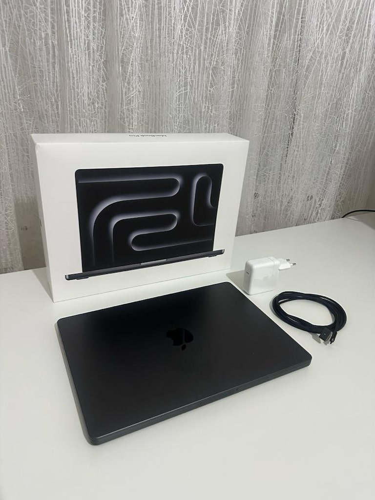 MacBook Pro 14 inç M4 Pro 24GB/512GB 12CPU/16GPU 19 Devir Garantili - 7