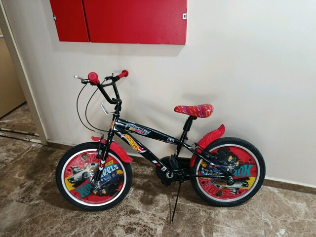 Hotwheels 20 jant 2 tekerli çocuk bisikleti