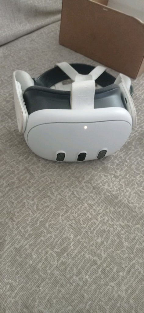 Meta Quest VR Gözlük kutusunda... - 3