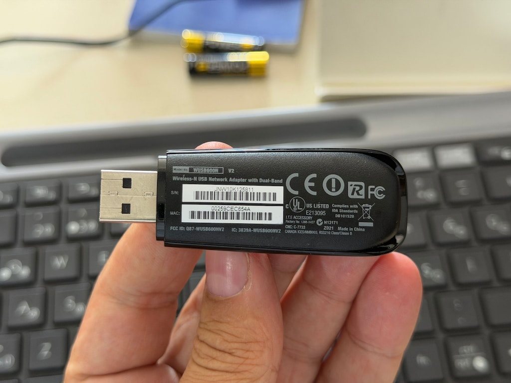 LinkSys Cisco WUSB600N v2 Wireless Dual-Band Network Adaptör - 2