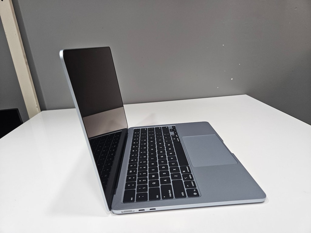 MACBOOK AİR M4 + 13 İNÇ + 16 GB RAM + TEMİZ + PİL %100 - 4