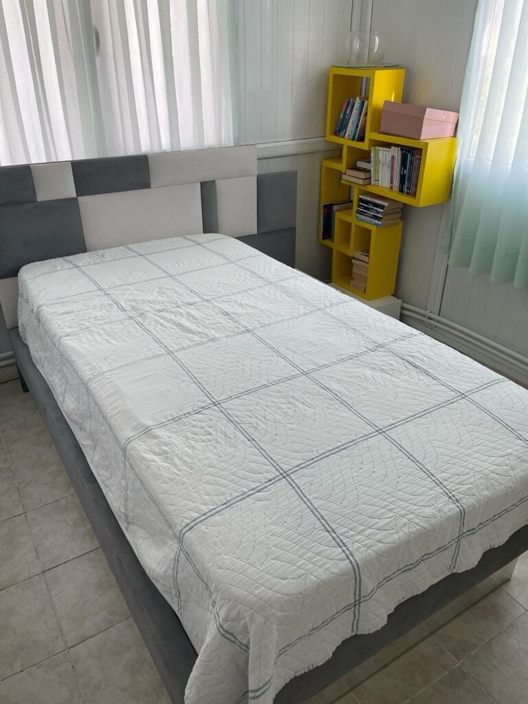 Tek kişilik Tasarım Karyola Yatak ve Komodin Takım - 2