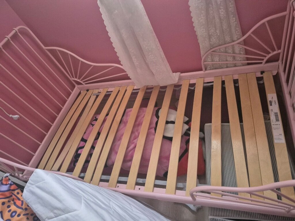 ikea buyeyebilen karyola pembe - 2