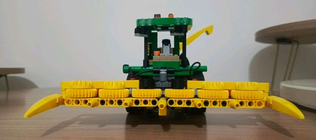 42168 lego technic john deere 9700 forage harvester 559 parça oyıncak - 4