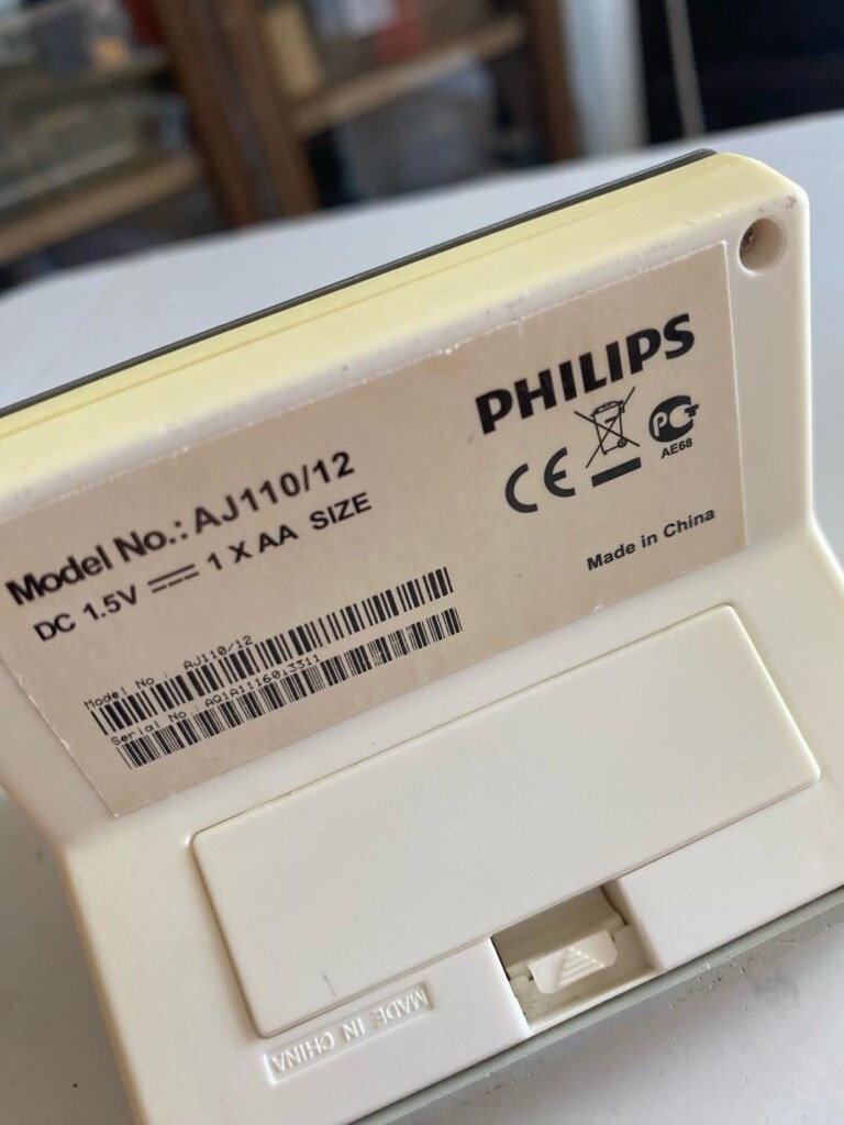 Philips Dijital Masa Saati. Model: AJ110/12 - 5